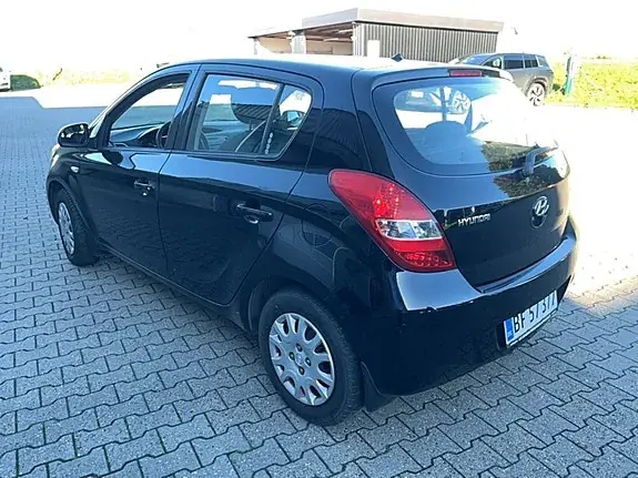 Hyundai I20 2010 photo 4