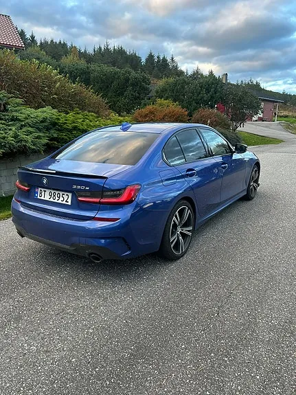 BMW 330E 2020 photo 3