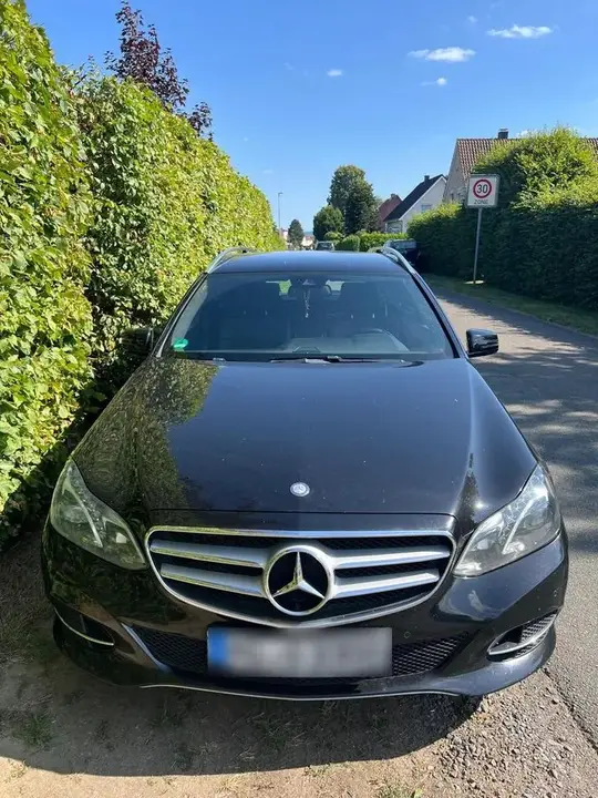 Mercedes-Benz E 220