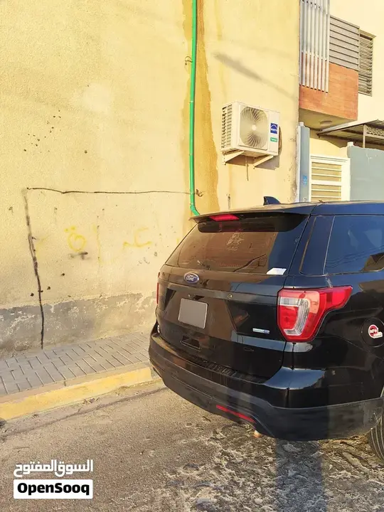 Ford Explorer 2017 photo 3