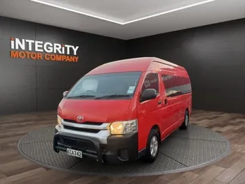 Toyota Hiace 2016 photo 4