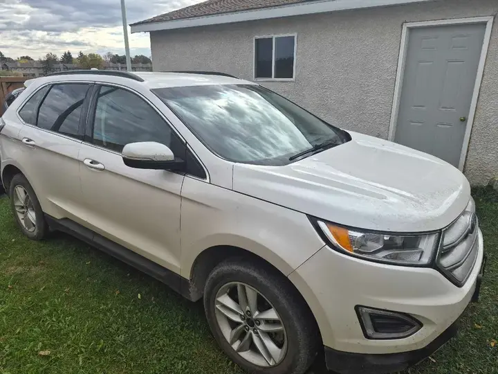 Ford Edge 2015 photo 2