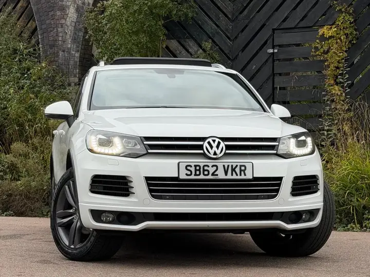 Volkswagen Touareg 2012 photo 3