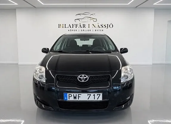 Toyota Auris 2007 photo 2