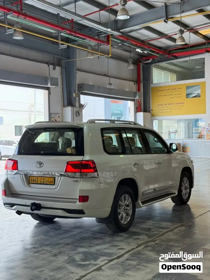 Toyota Land Cruiser 2018 photo 3