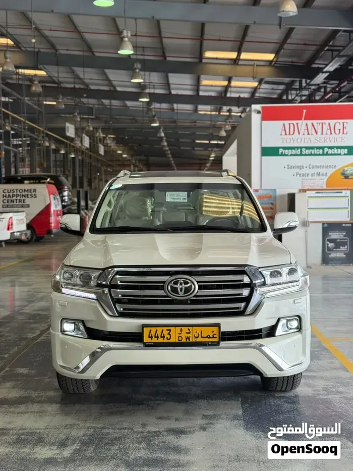 Toyota Land Cruiser 2018 photo 2