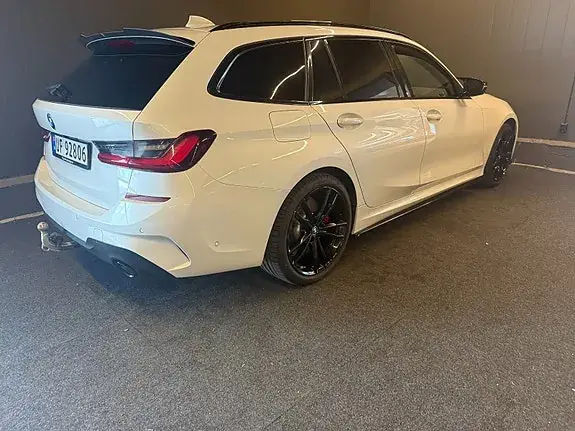 BMW 330E 2022 photo 3