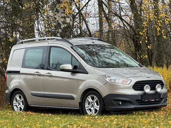 Ford Transit Courier 2015 photo 2