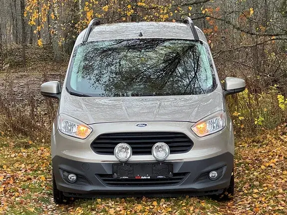 Ford Transit Courier 2015 photo 3