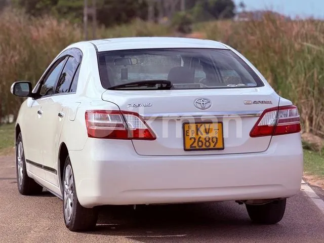 Toyota Premio 2012 photo 3