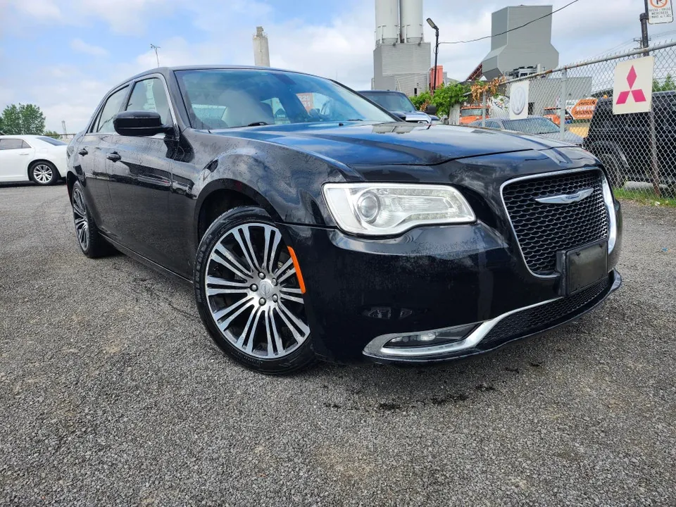 Chrysler 300 2016 photo 2