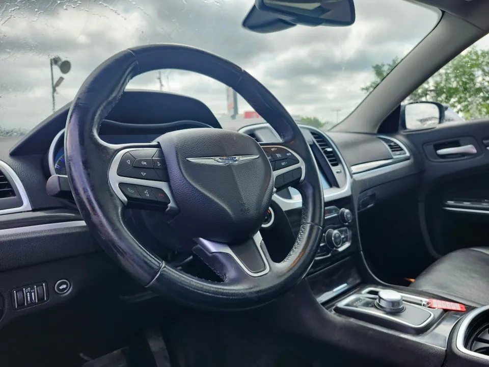 Chrysler 300 2016 photo 3