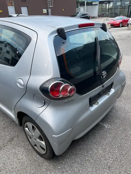 Toyota Aygo 2011 photo 3