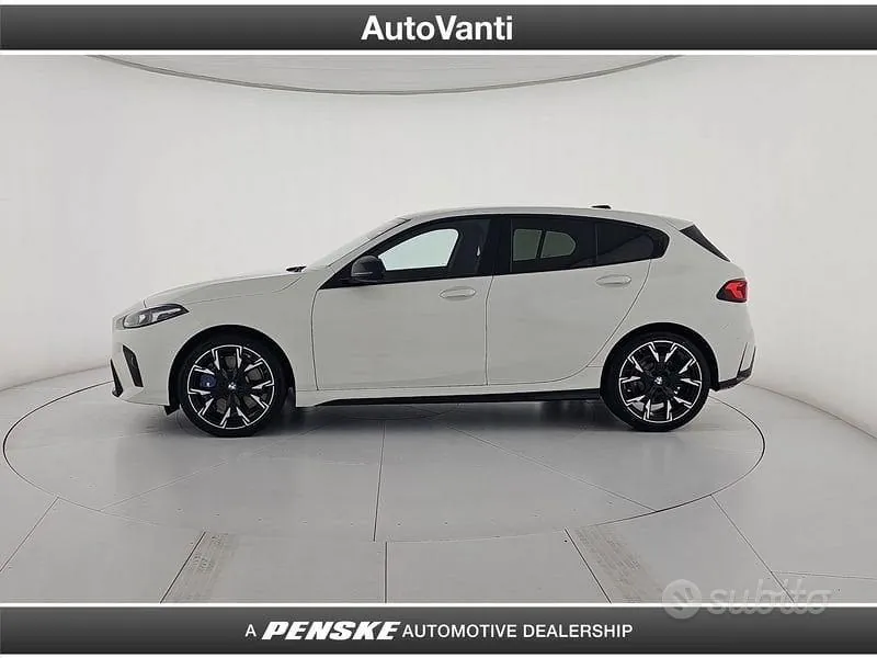 BMW 1 Series 2026 photo 2
