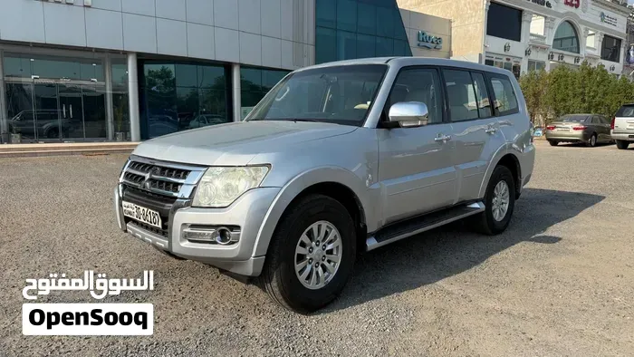 Mitsubishi Pajero 2017 photo 5