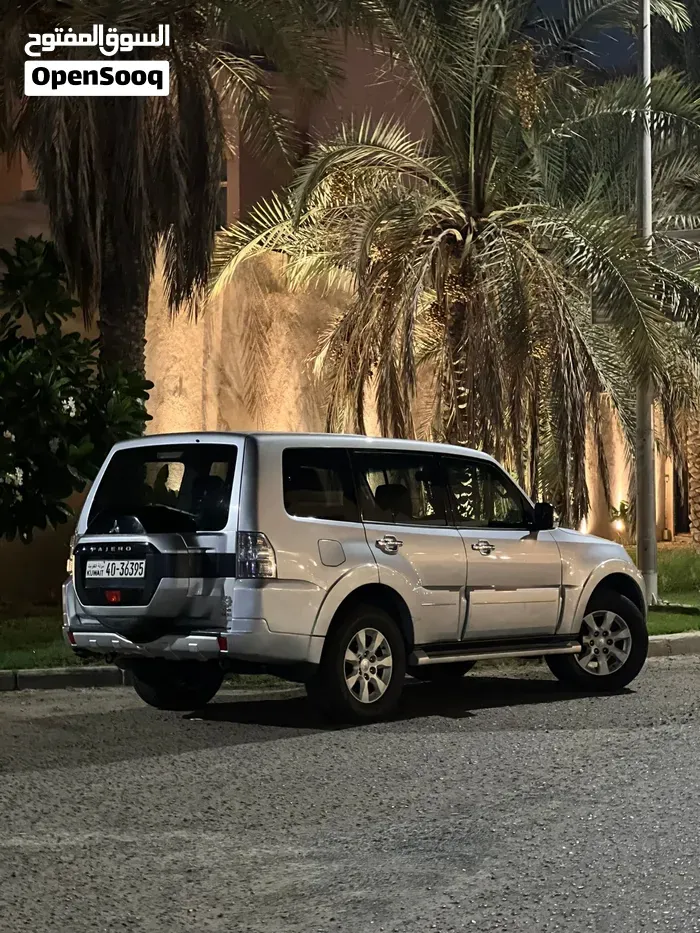 Mitsubishi Pajero 2017 photo 4