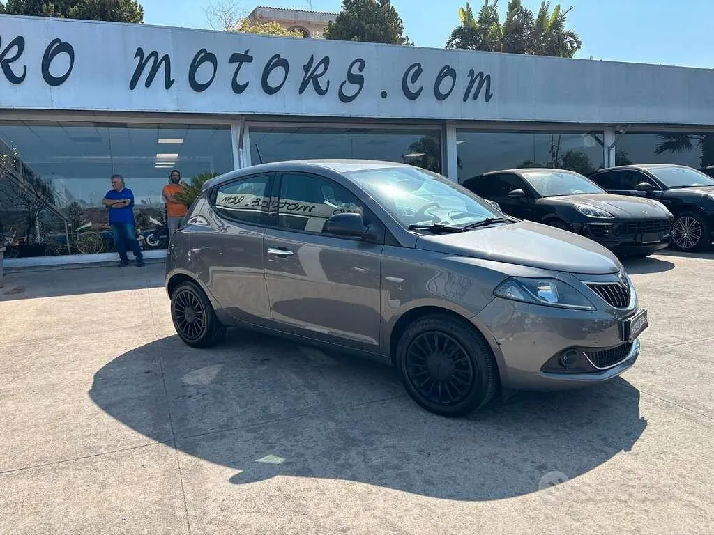 Lancia Ypsilon 2022 photo 4