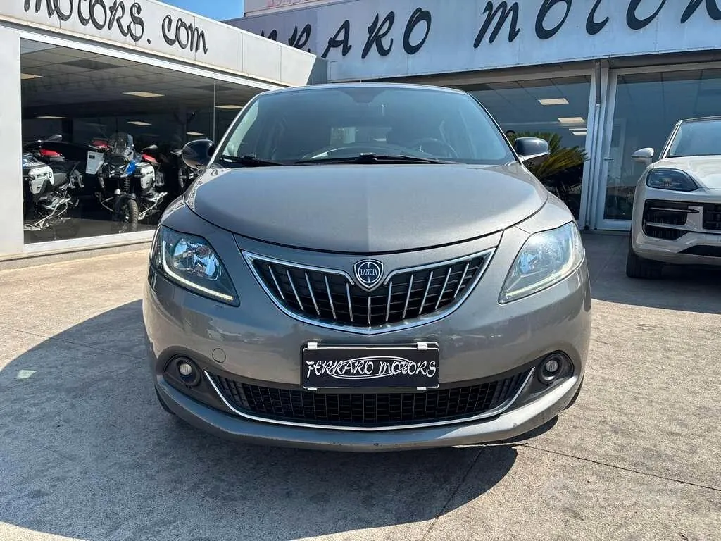 Lancia Ypsilon 2022 photo 3