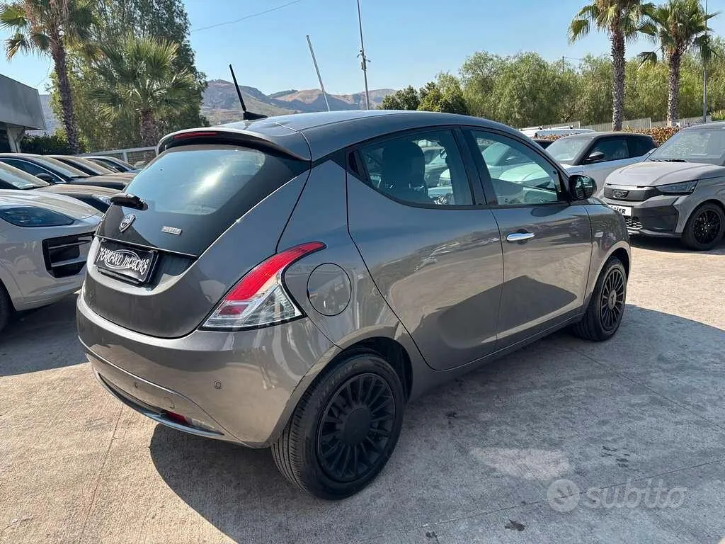 Lancia Ypsilon 2022 photo 5