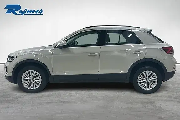 Volkswagen T-Roc 2023 photo 3