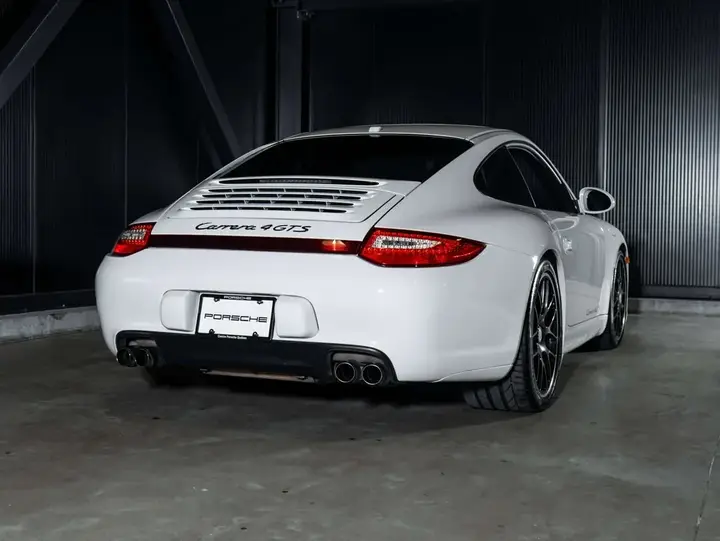 Porsche 911 2012 photo 3