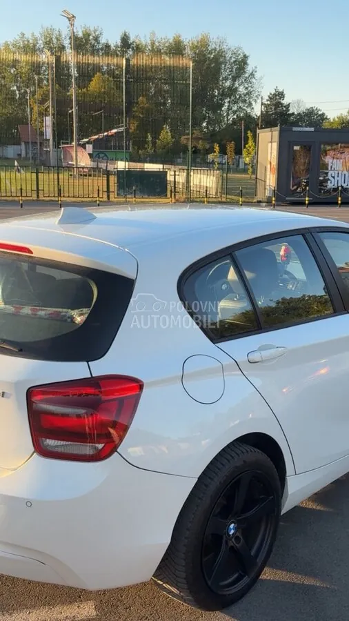 BMW 118 2011 photo 5