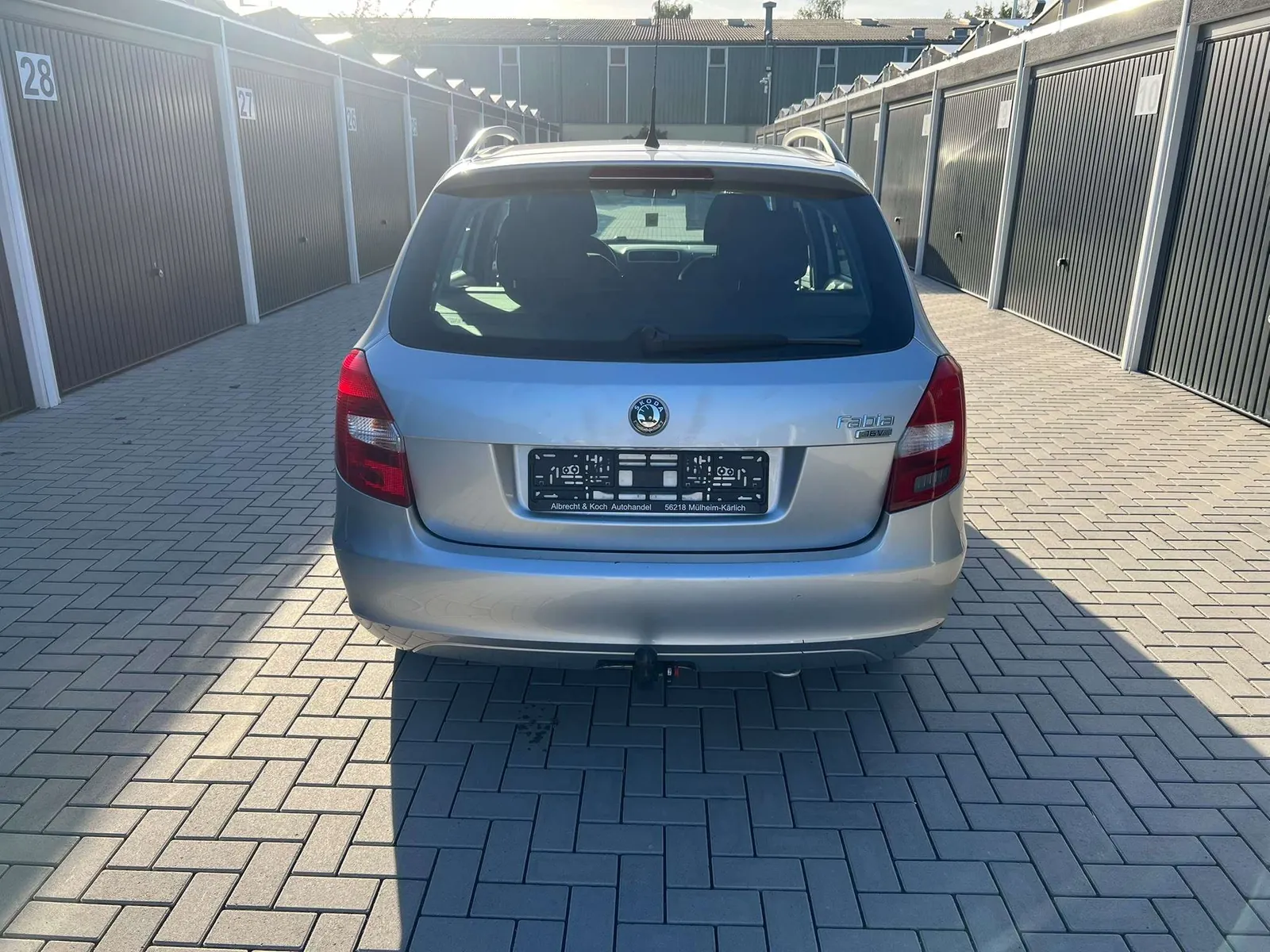 Skoda Fabia 2010 photo 5