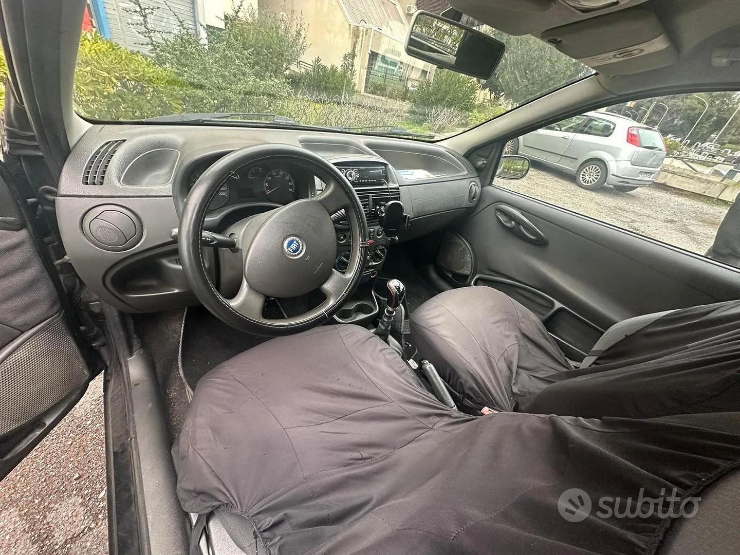 Fiat Punto 2005 photo 4