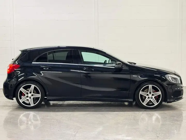 Mercedes-Benz A-Class 2014 photo 2