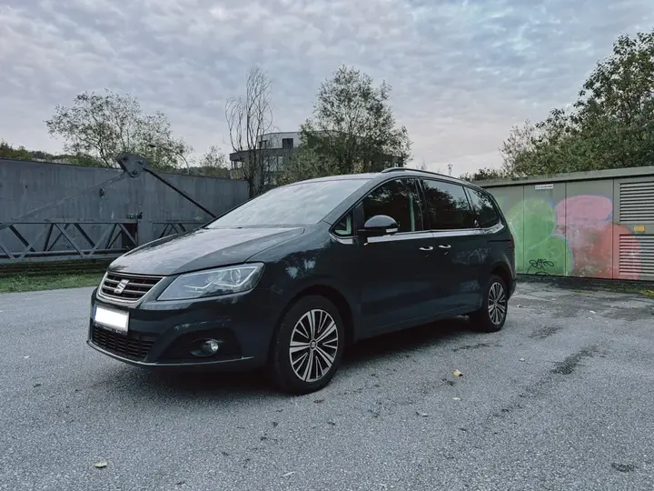 Seat Alhambra 2017 photo 2