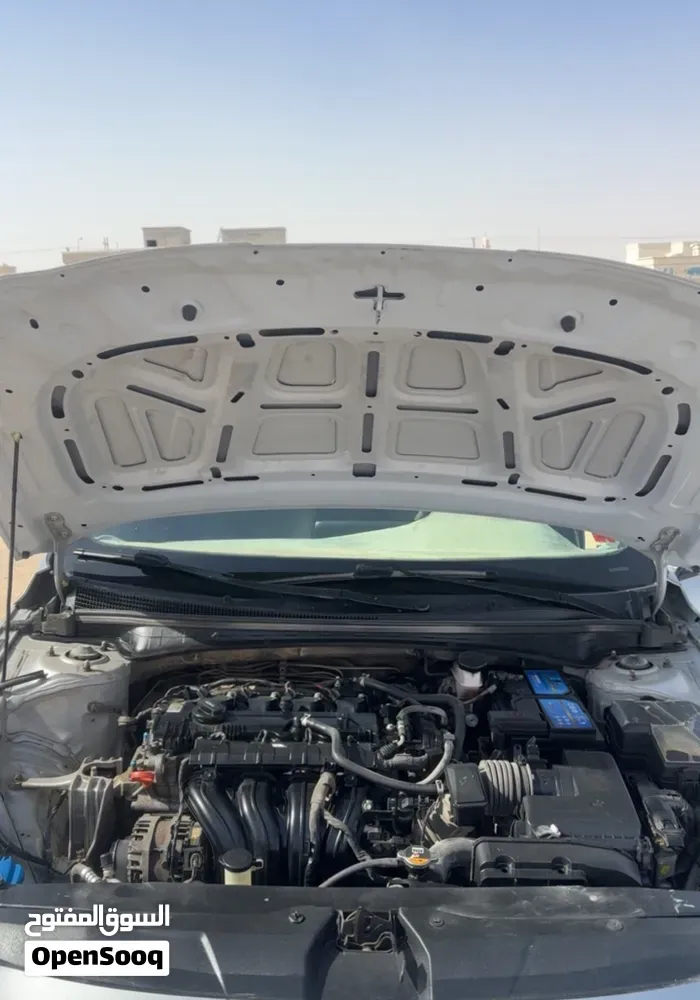 Hyundai Elantra 2021 photo 2