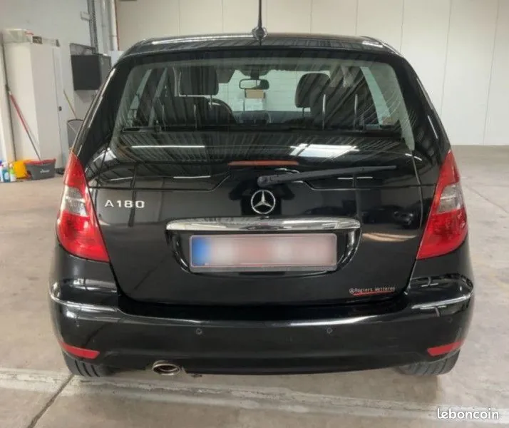 Mercedes-Benz A-Class 2011 photo 3