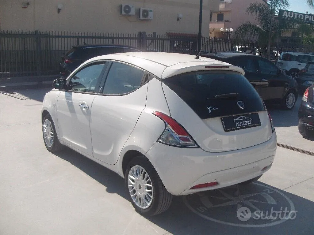 Lancia Ypsilon 2017 photo 3