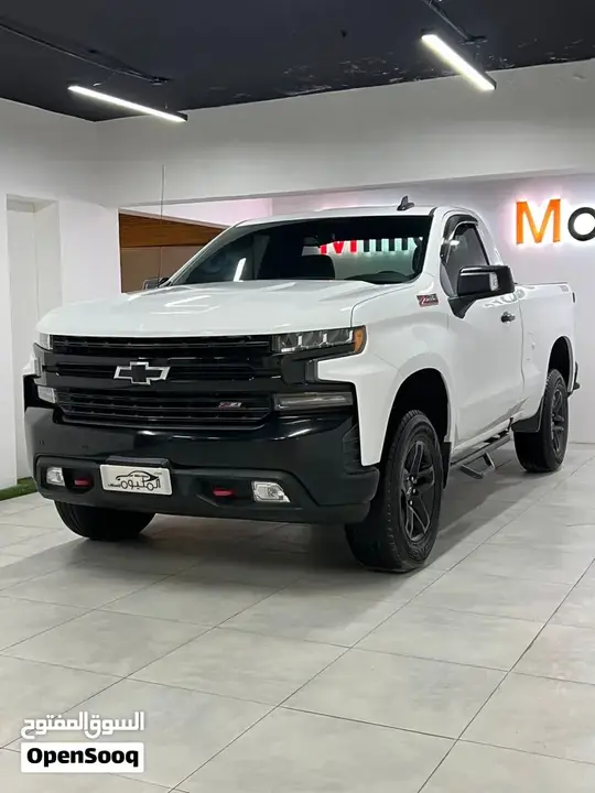 Chevrolet Silverado 2022 photo 2