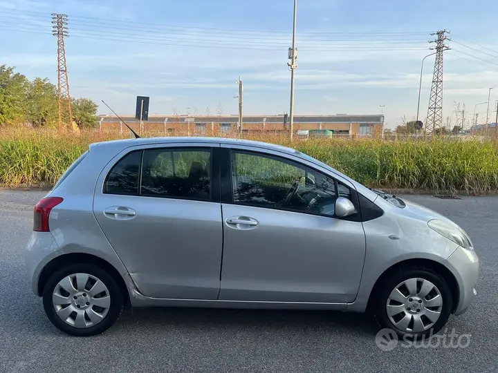 Toyota Yaris 2007 photo 5