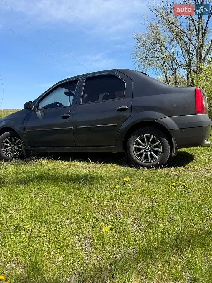 Dacia Logan 2007 photo 2