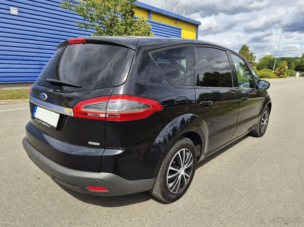 Ford S-Max 2013 photo 4