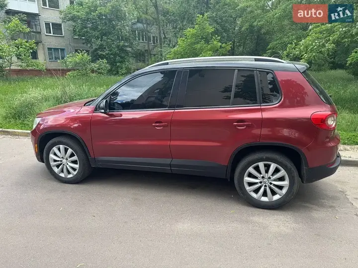 Volkswagen Tiguan 2010 photo 3