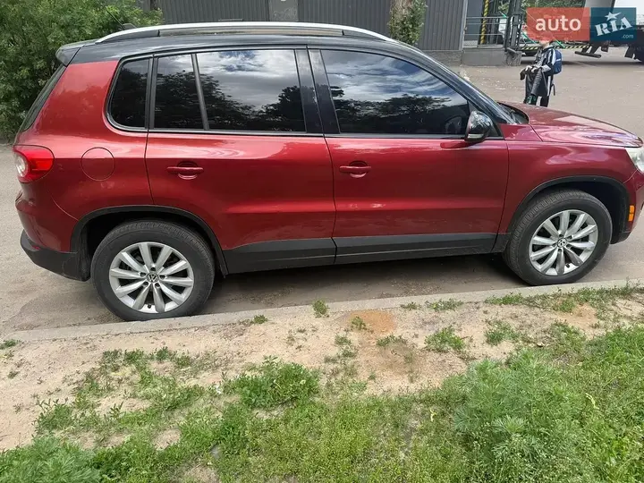 Volkswagen Tiguan 2010 photo 4