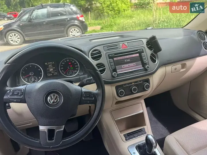Volkswagen Tiguan 2010 photo 5