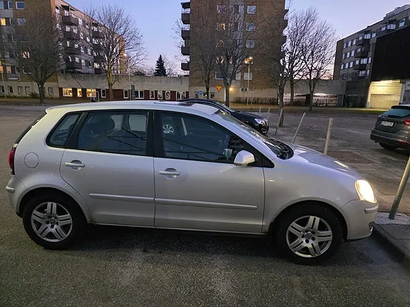 Volkswagen Polo 2008 photo 4