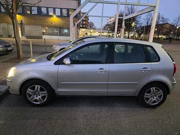 Volkswagen Polo 2008 photo 3