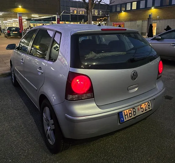 Volkswagen Polo 2008 photo 2