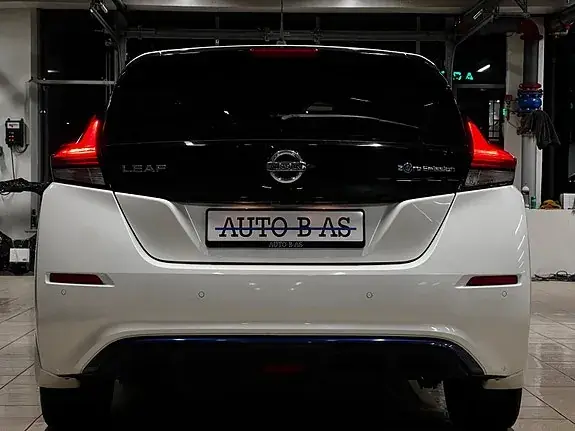 Nissan Leaf 2018 photo 4