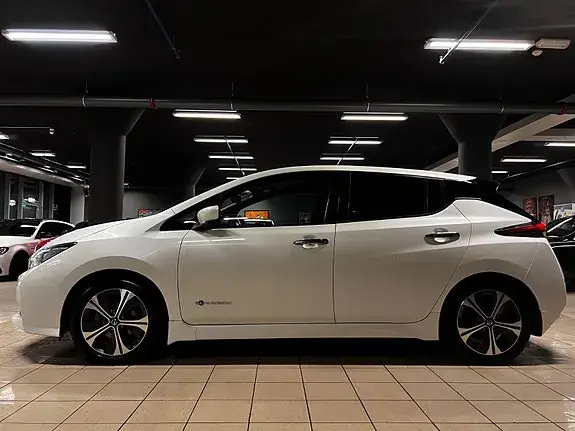 Nissan Leaf 2018 photo 2