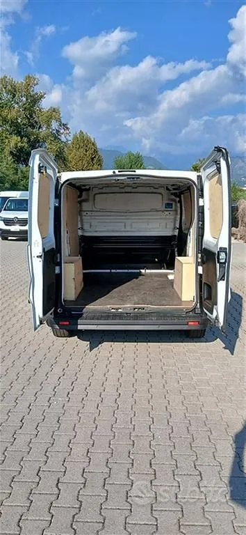 Renault Trafic 2024 photo 5