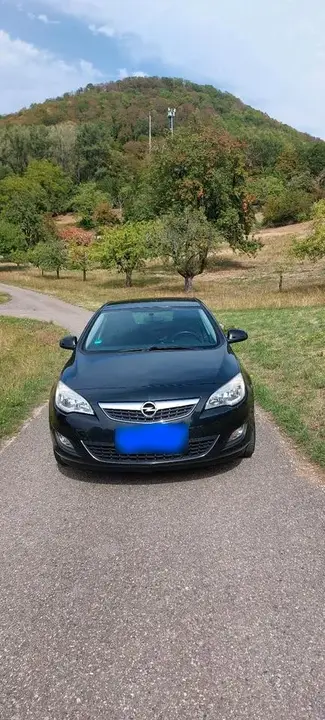 Opel Astra J