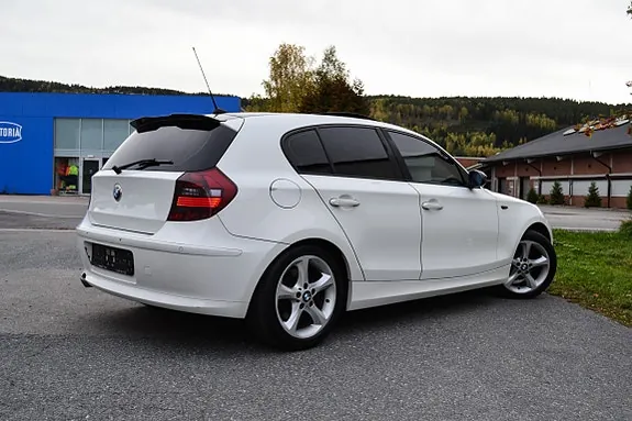 BMW 118D 2008 photo 4