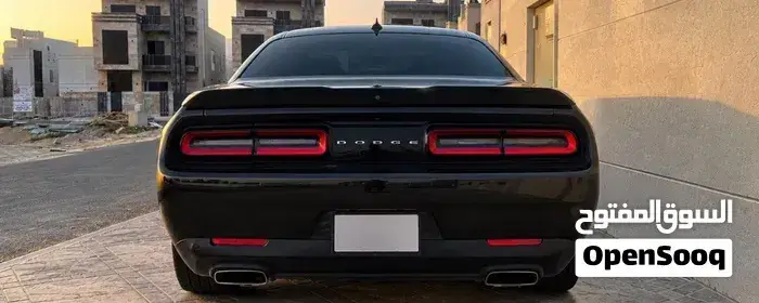 Dodge Challenger 2023 photo 2