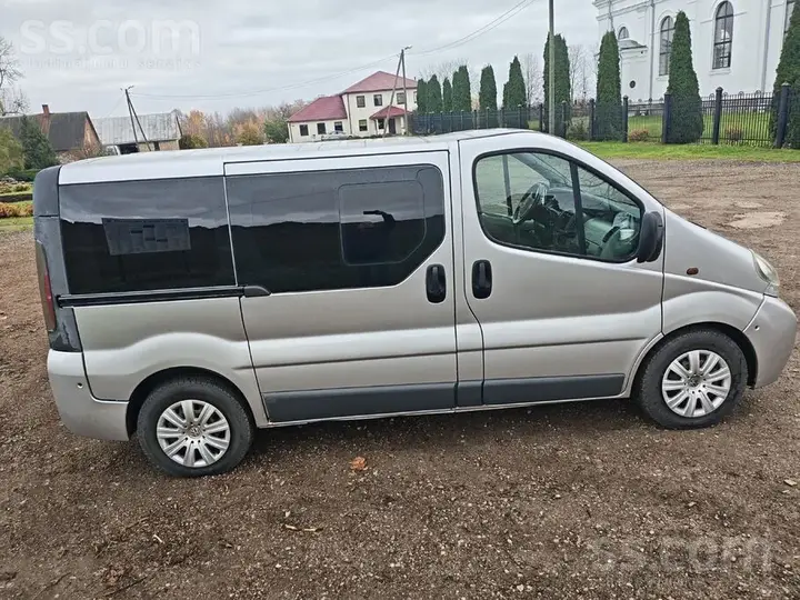 Renault Trafic 2004 photo 5